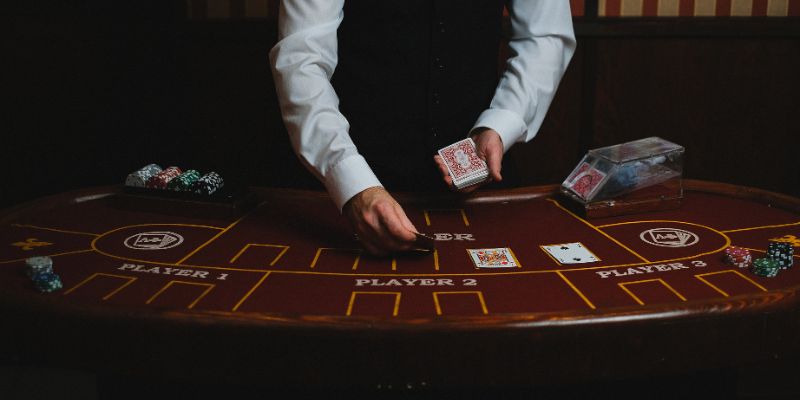 Hướng dẫn luật chơi casino & game bài